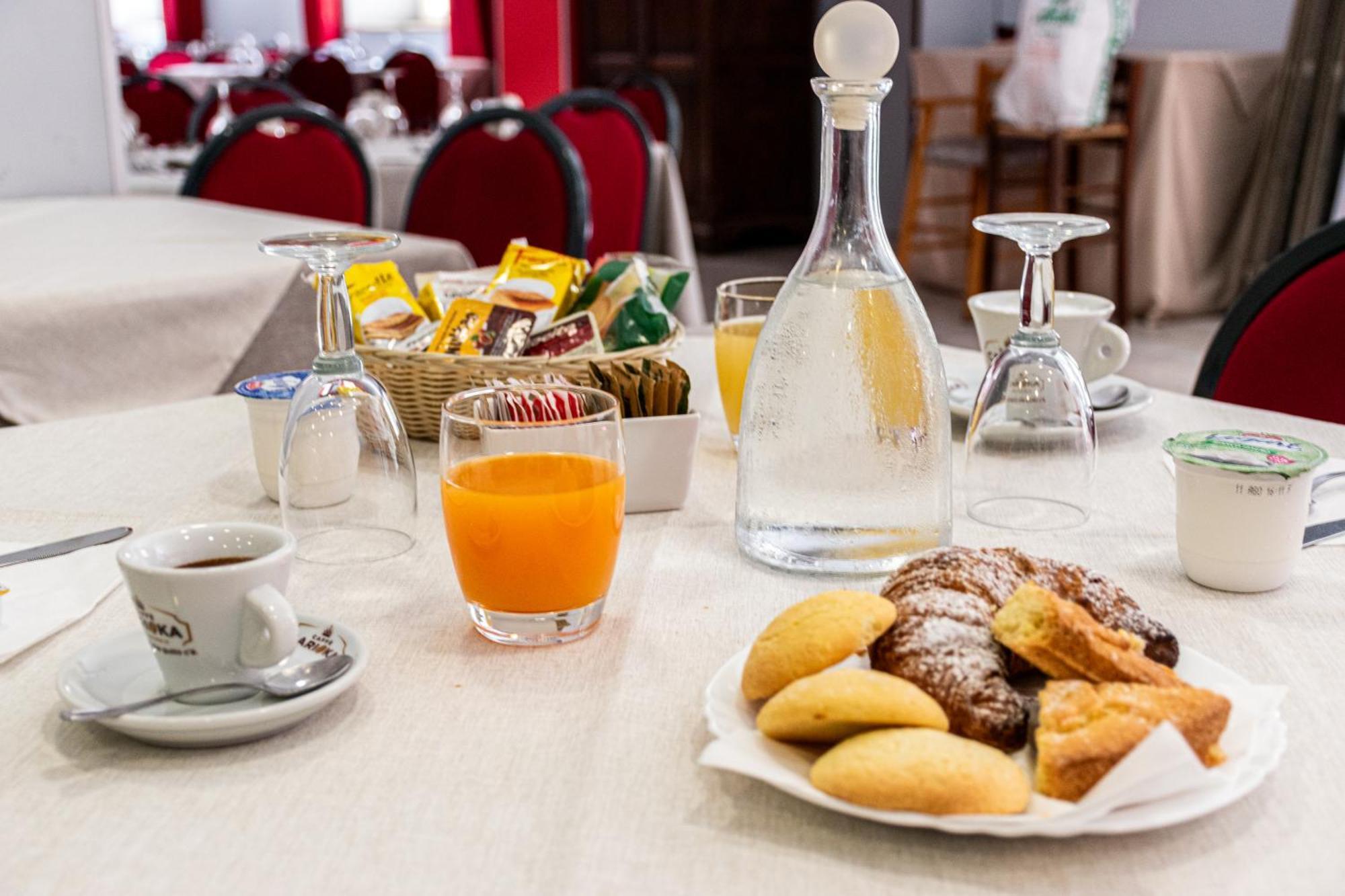 Hotel Ristorante La Mimosa Lamezia Terme Exteriér fotografie