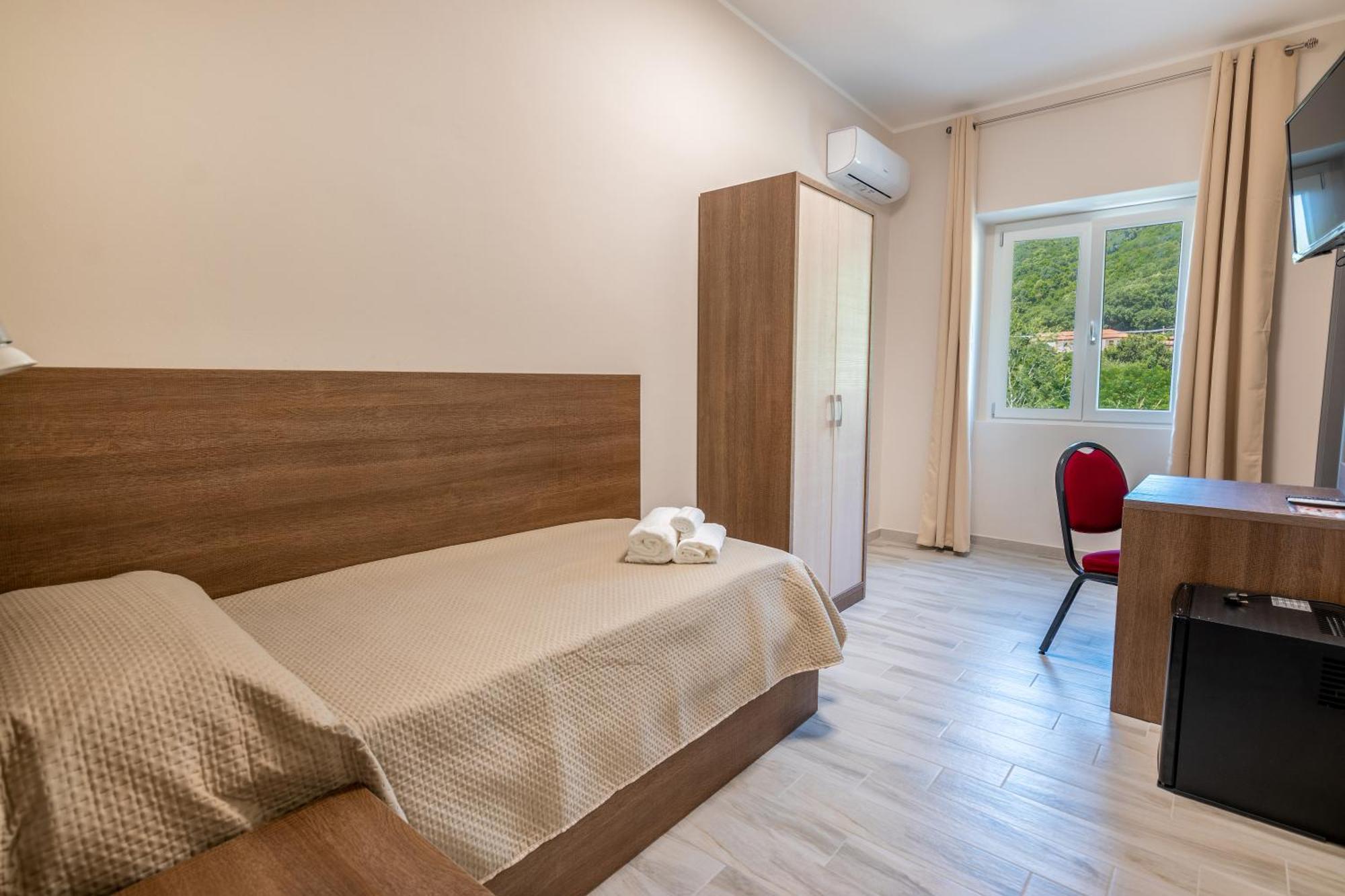 Hotel Ristorante La Mimosa Lamezia Terme Exteriér fotografie