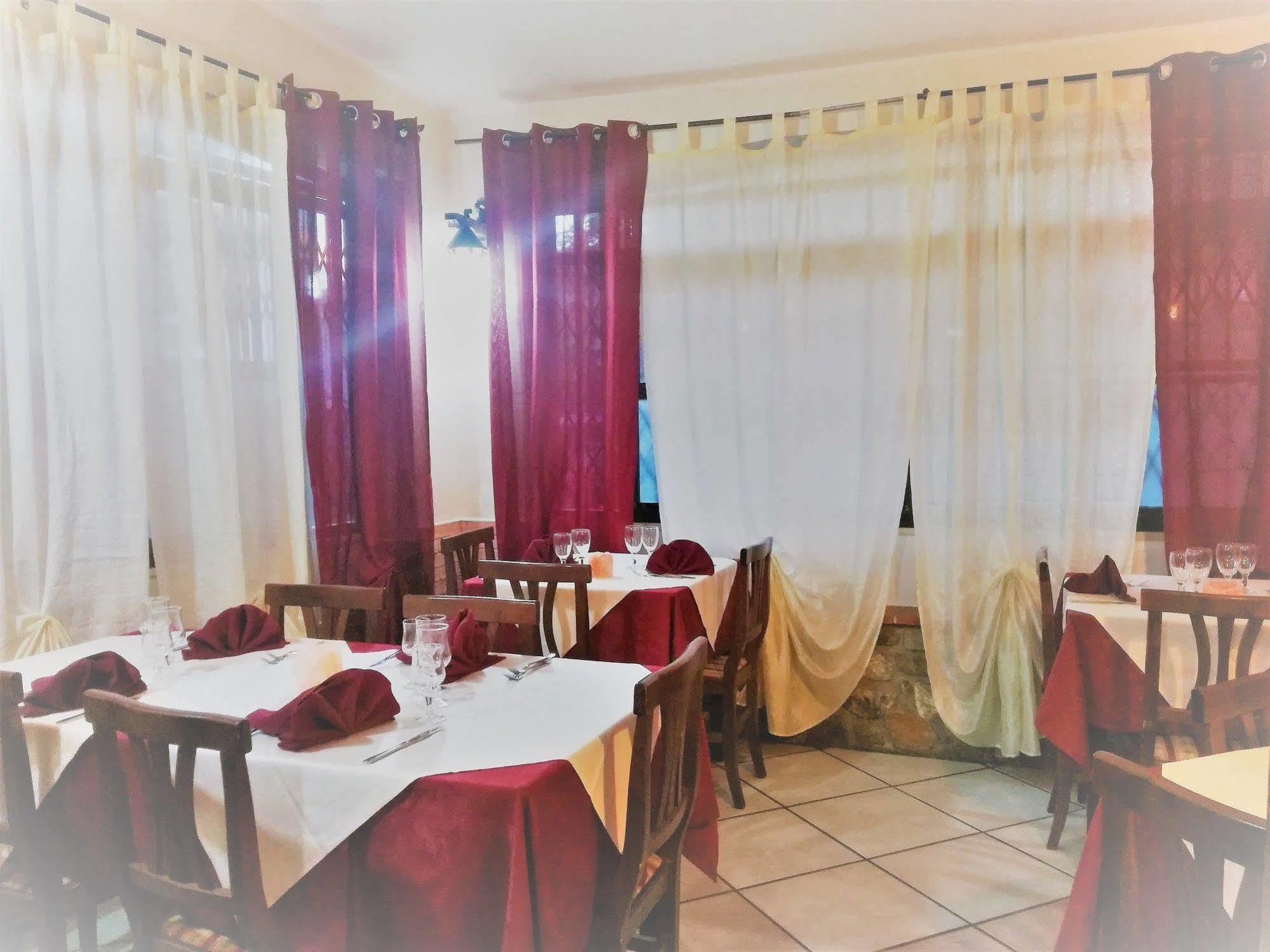 Hotel Ristorante La Mimosa Lamezia Terme Exteriér fotografie