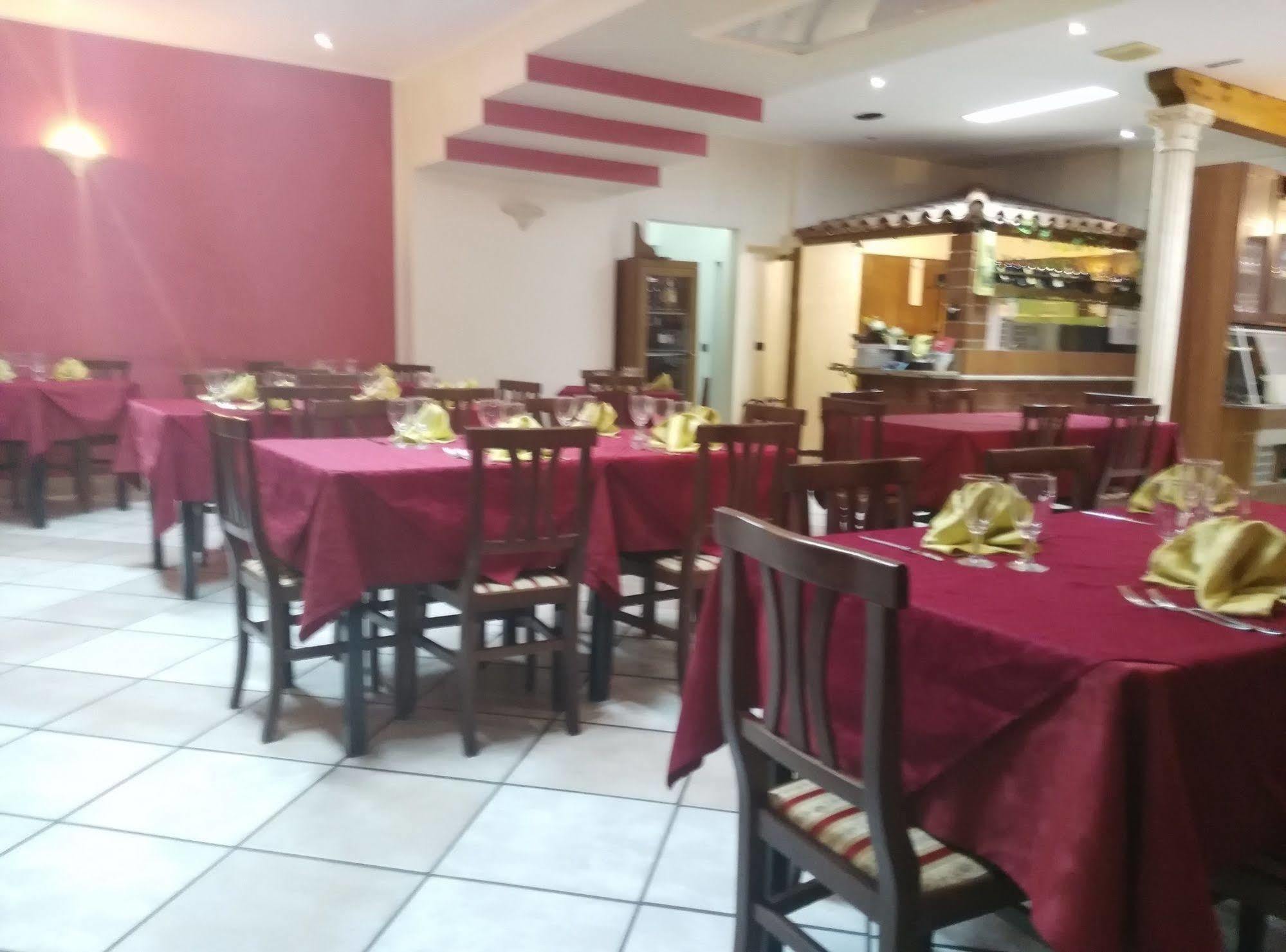Hotel Ristorante La Mimosa Lamezia Terme Exteriér fotografie